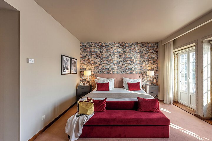 Room 8 of 49