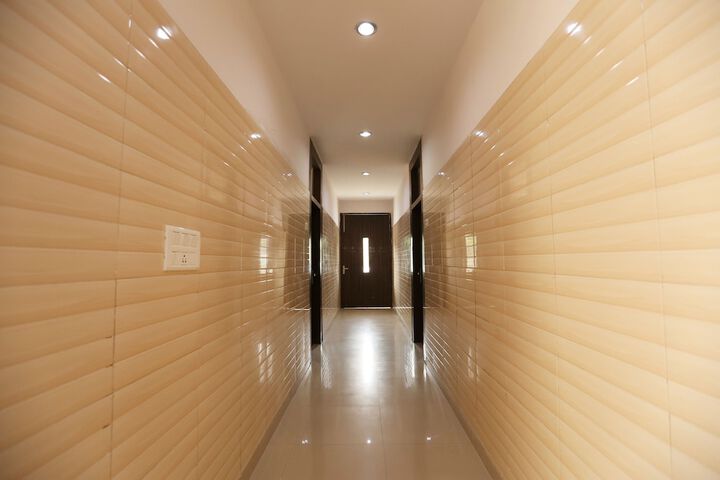 Ballroom/Hall 55 of 57