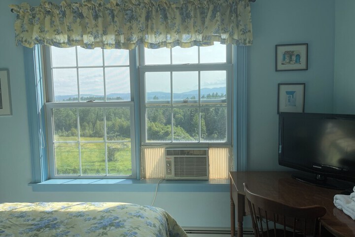 Room 14 of 91
