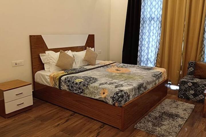 Room 3 of 36
