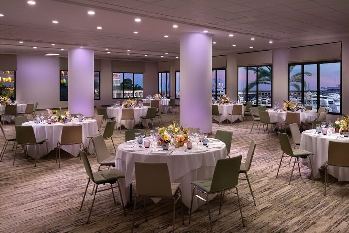 Ballroom/Hall 78 of 105
