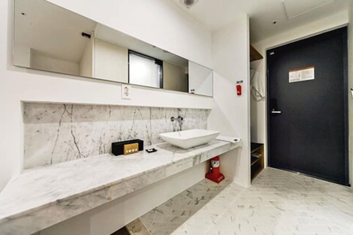 Room 45 of 78