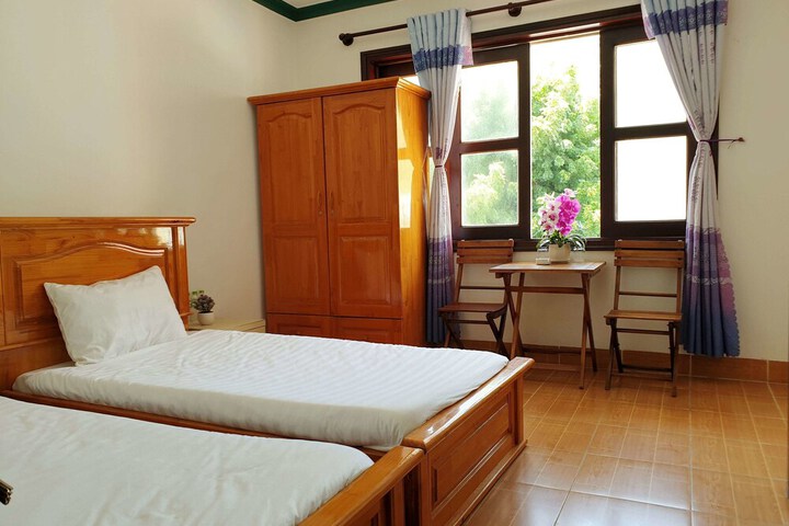 Room 8 of 39