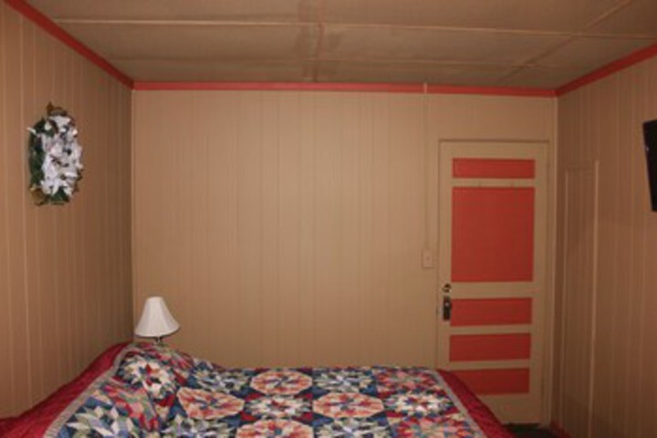 Room 92 of 140