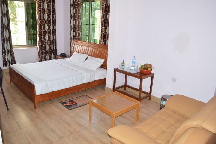 Room 8 of 35