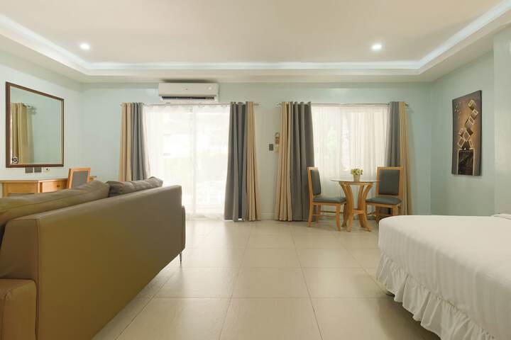Room 36 of 62