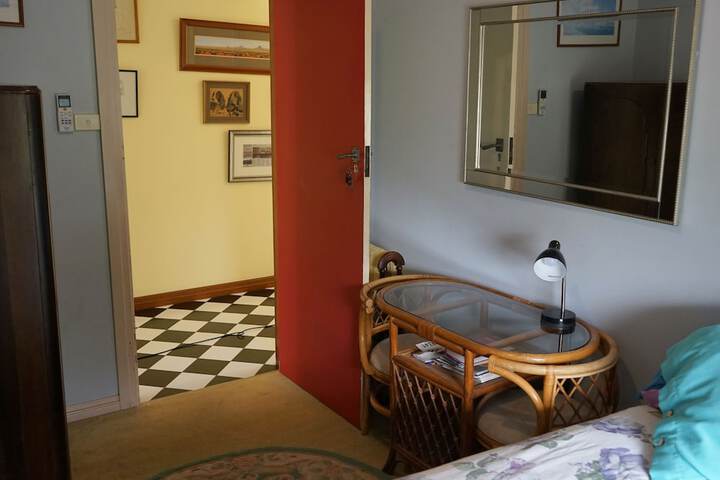 Room 24 of 63