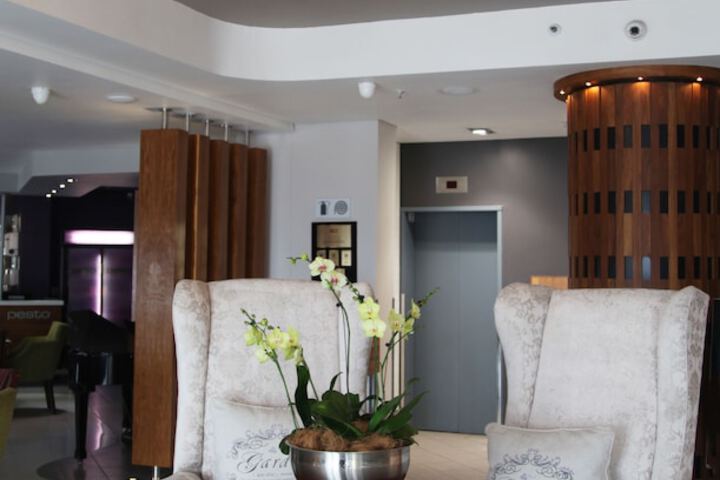 Hotel Interior 2 of 118