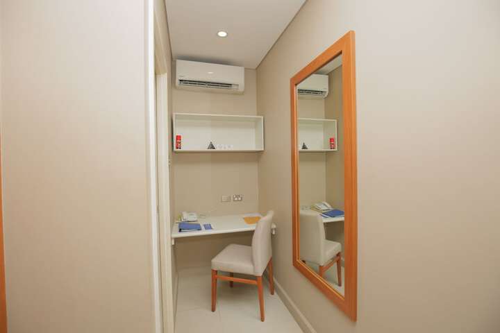 Room 17 of 34