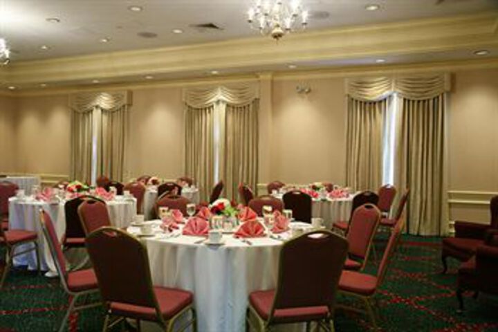 Ballroom/Hall 3 of 23