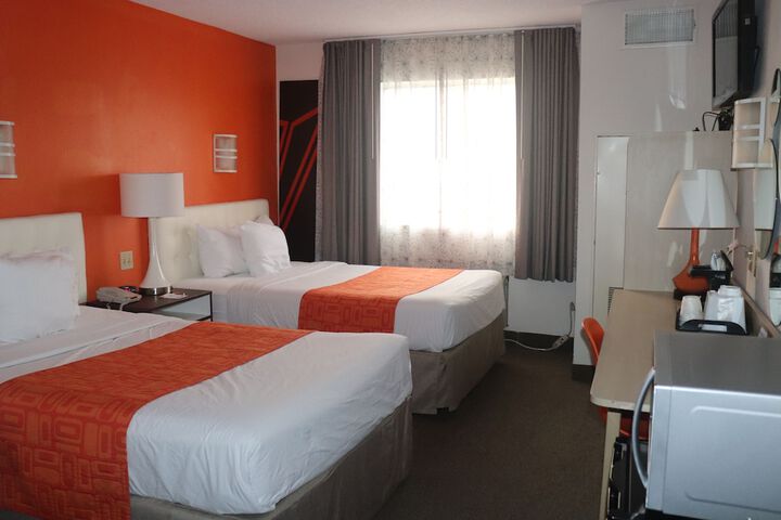 Room 13 of 31