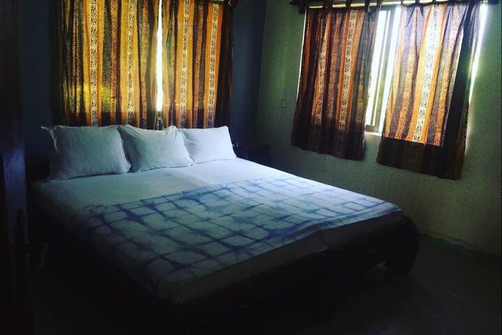 Room 5 of 38