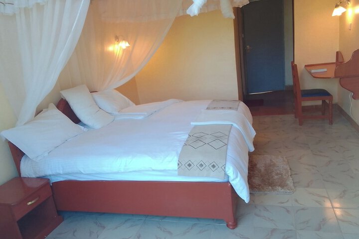 Room 12 of 60