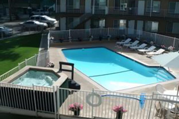 Pool 28 of 31