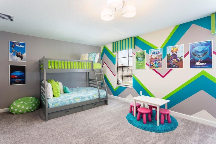 Room 15 of 40