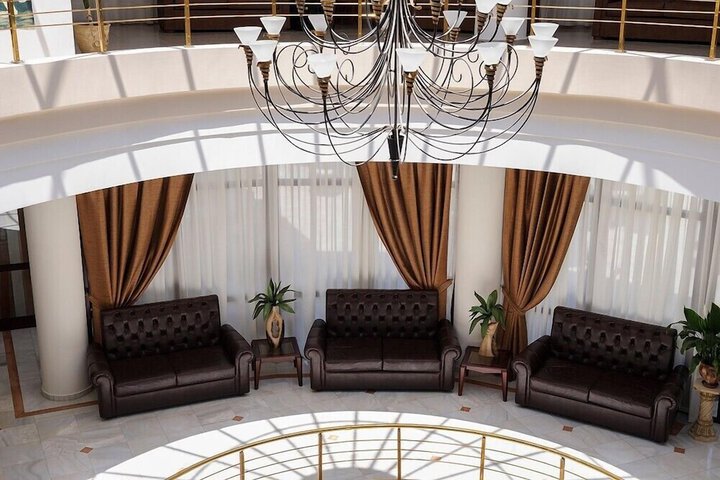 Lounge 285 of 340