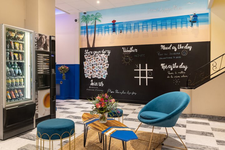 Entrance & Lobby