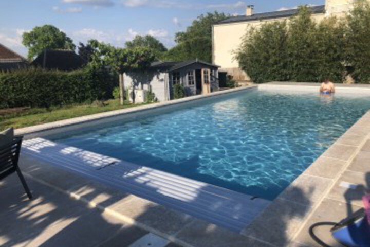 Pool 21 of 30