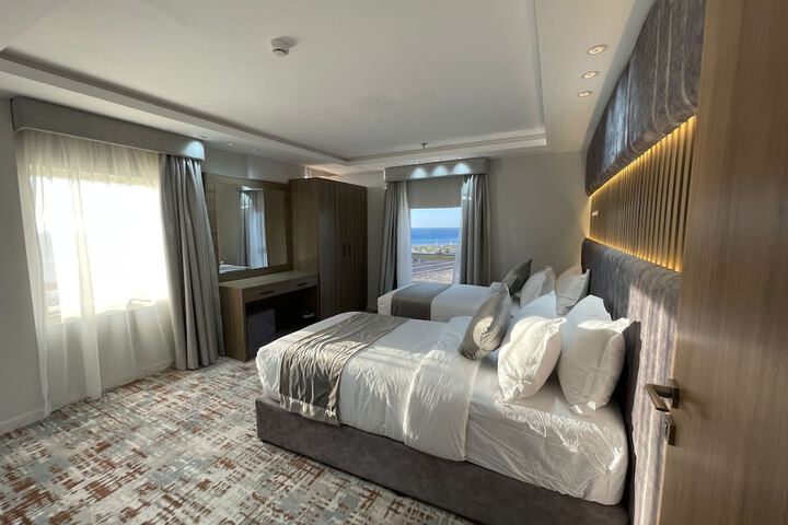 Room 15 of 68