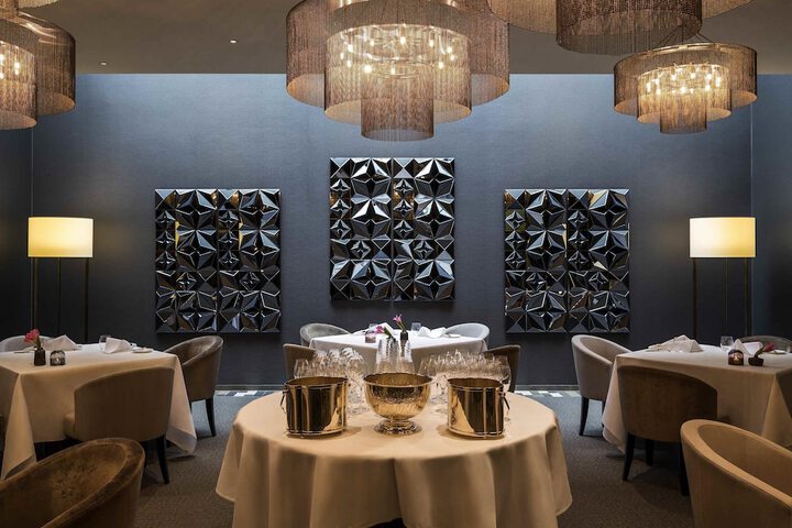 Dining 38 of 65