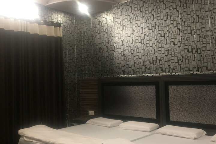 Room 5 of 53