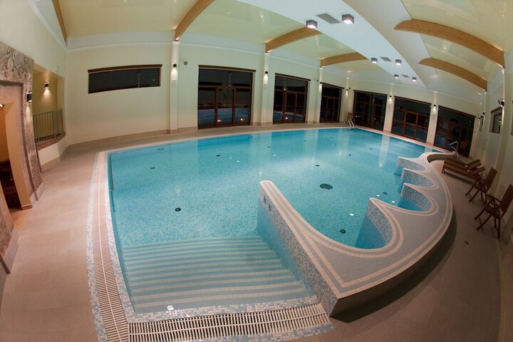 Pool 16 of 50
