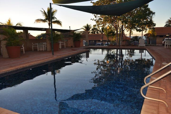 Pools & Facilities