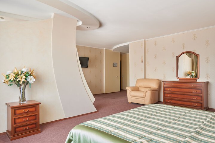 Room 19 of 74