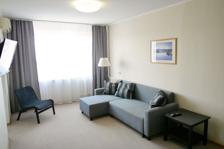 Room 7 of 49