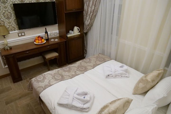 Room 25 of 29