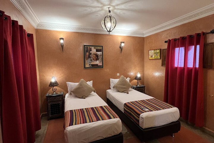 Room 13 of 36