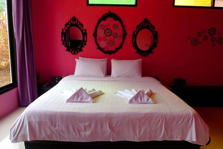 Room 6 of 65