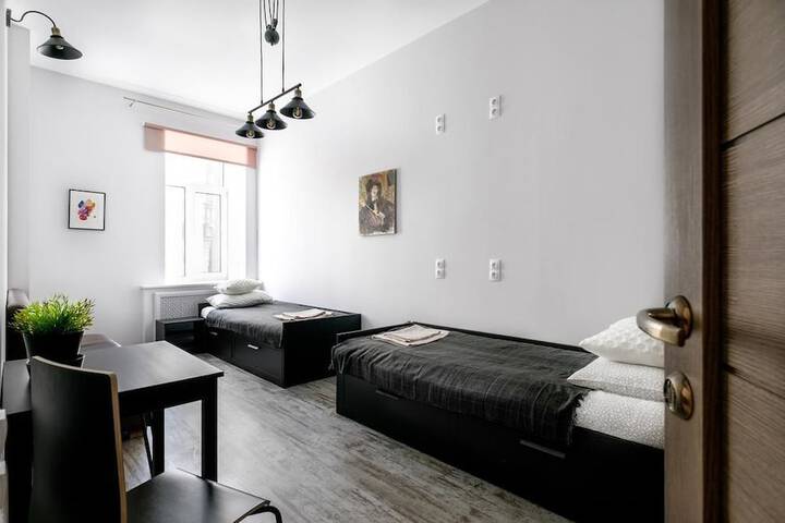 Room 11 of 14