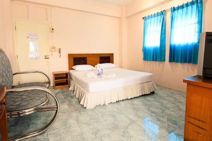 Room 21 of 50