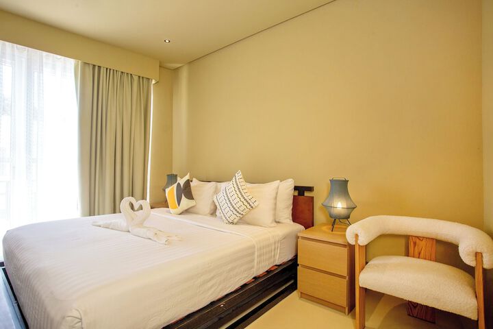 Room 18 of 208