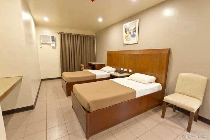 Room 25 of 60