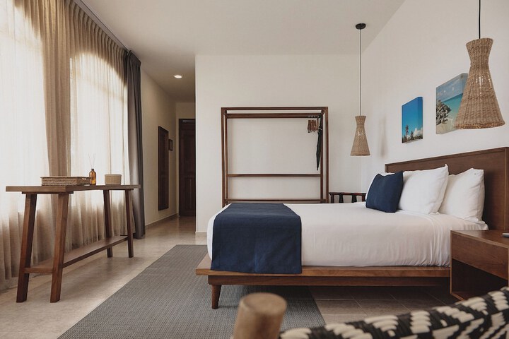 Room 21 of 66