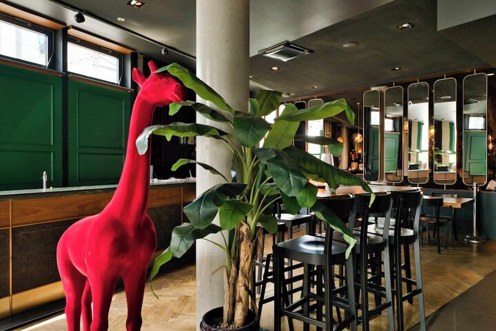 Guest Lobby