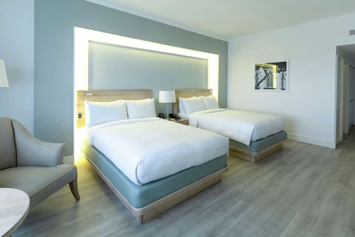 Room 25 of 117