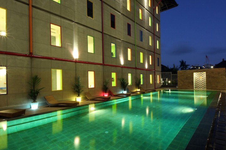 Pools & Facilities