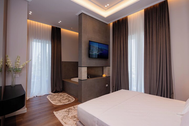 Room 9 of 40