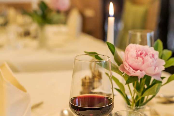 Dining 36 of 83