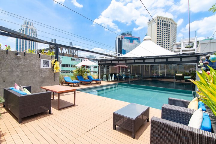 Pool Hotel