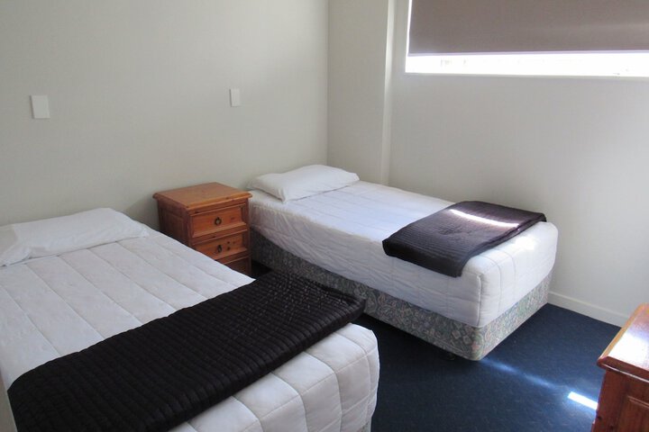 Room 6 of 34