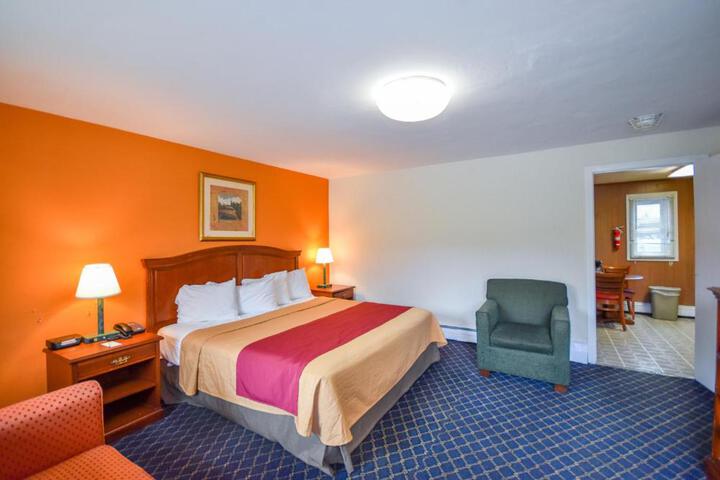 2 Double Beds (11 of 12)