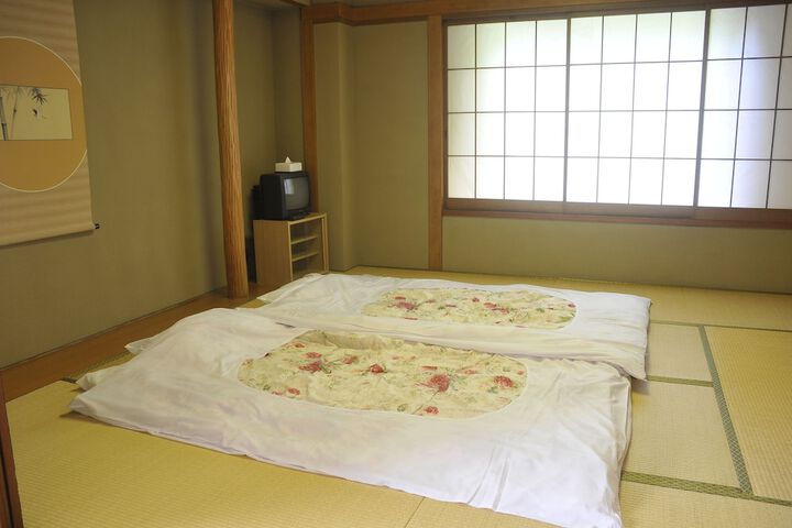Room 19 of 36