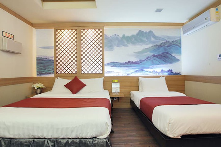 Room 14 of 51