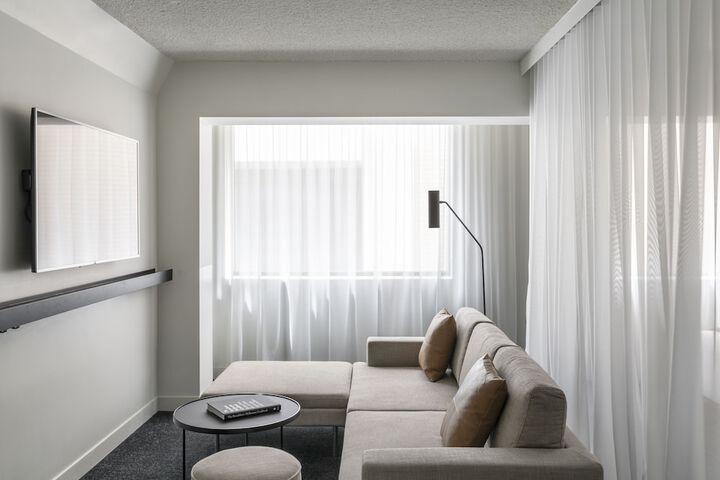 Room 26 of 58