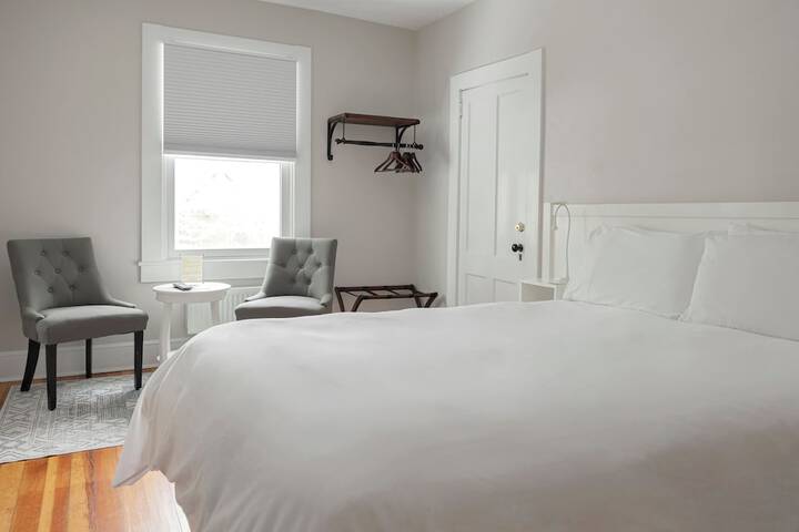 Room 11 of 71