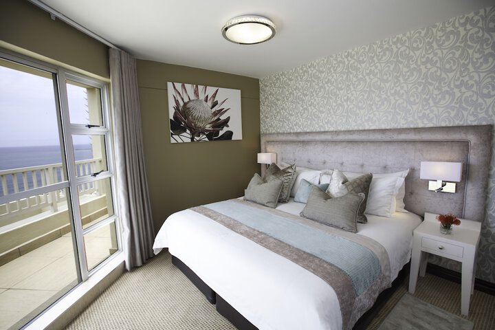 Room 15 of 118